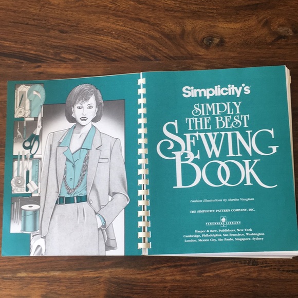 Simplicity’s Simply The Best Sewing Book Spiral Bound (c)1988 - Picture 7 of 12